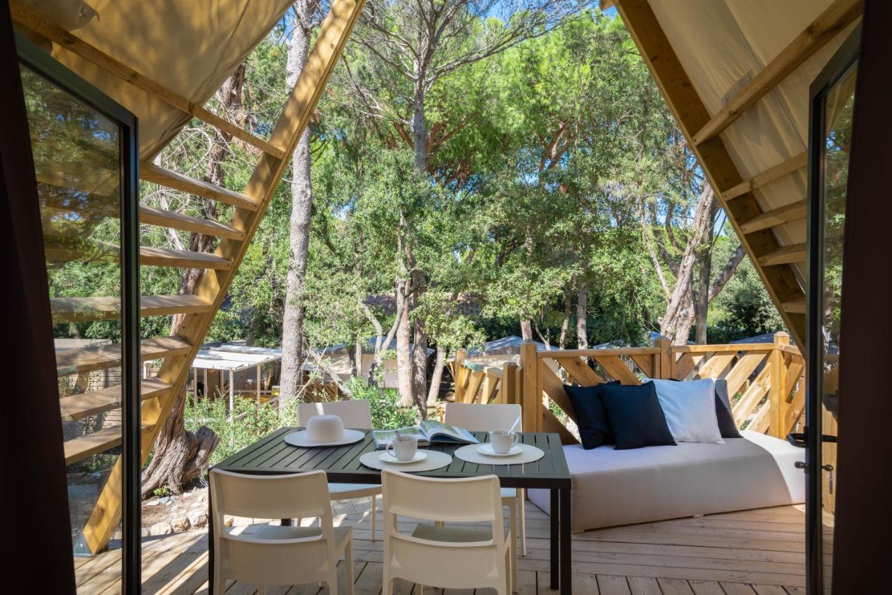 Camping Il Capannino Glamping Village Marina Di Bibbona Exteriör bild