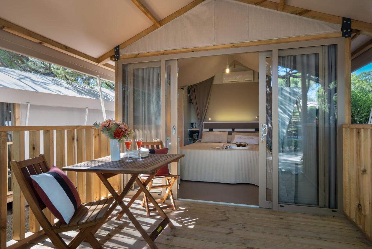 Camping Il Capannino Glamping Village Marina Di Bibbona Exteriör bild