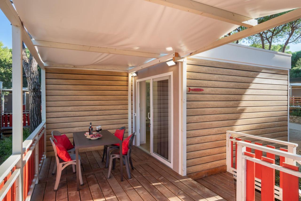 Camping Il Capannino Glamping Village Marina Di Bibbona Exteriör bild