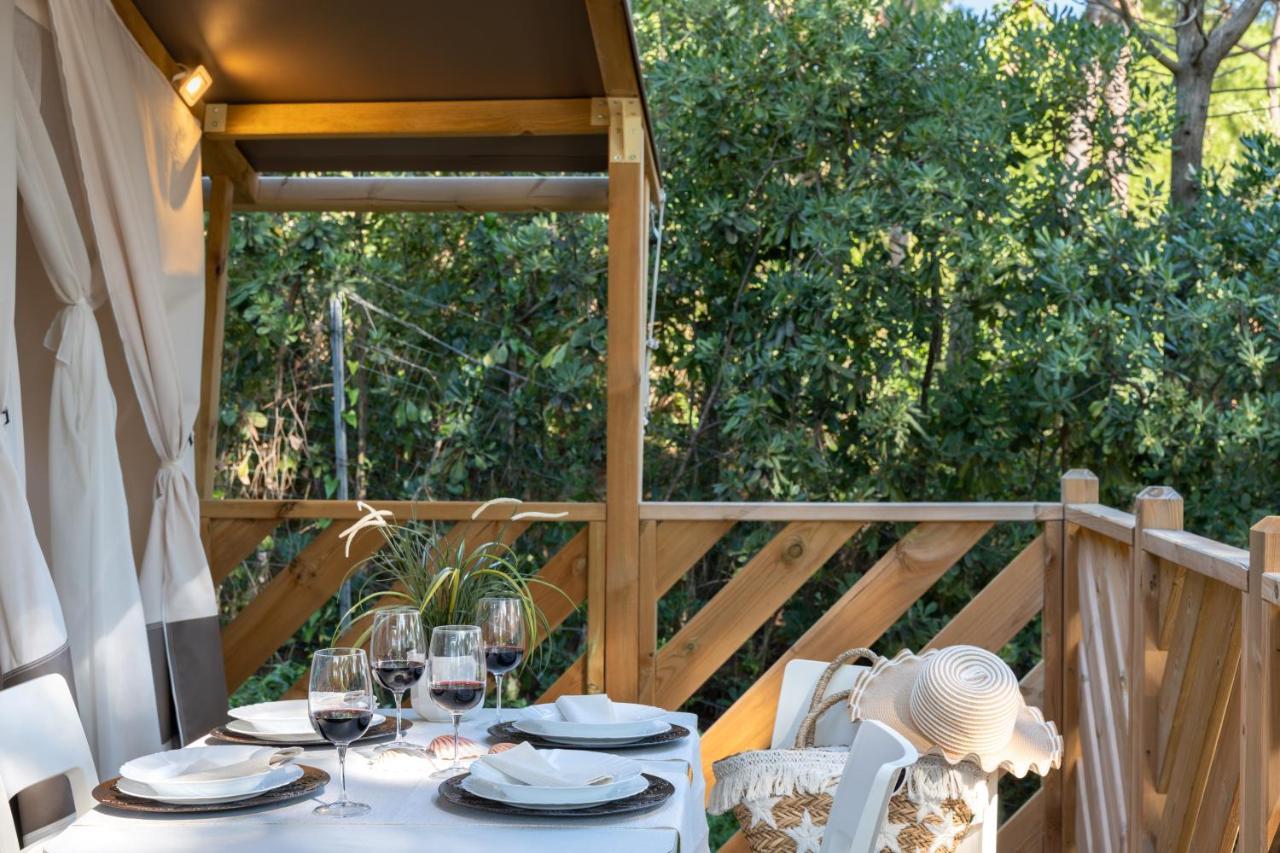 Camping Il Capannino Glamping Village Marina Di Bibbona Exteriör bild