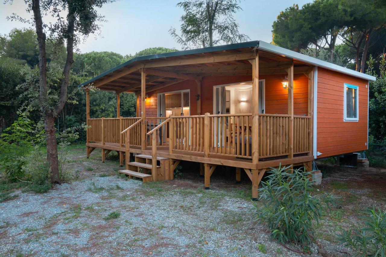 Camping Il Capannino Glamping Village Marina Di Bibbona Exteriör bild